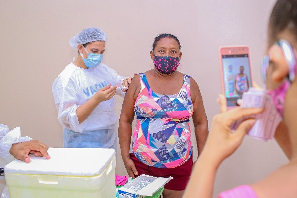 Abaetetuba realiza vacinação contra a Covid-19 em comunidades quilombolas