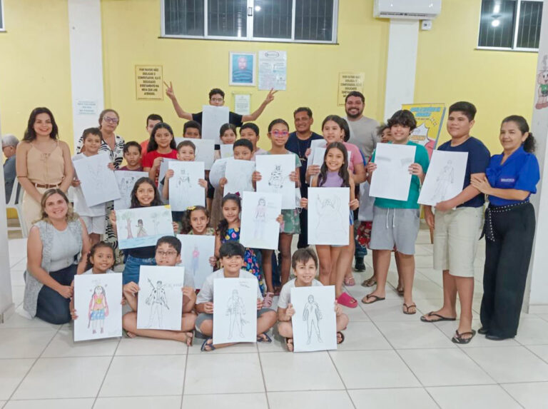Super-heróis da Amazônia: oficina de quadrinhos incentiva criatividade e consciência ambiental